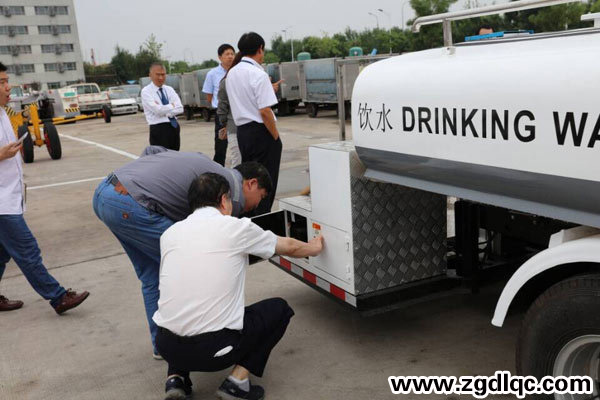 �|�L(f��ng)��܇(ch��)�ɷݼ�늄�(d��ng)�����Ї�(gu��)���ՙz�(y��n) 